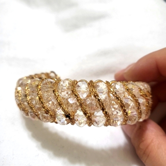 Gold color breaded  brand new bracelet - Picture 3 of 7